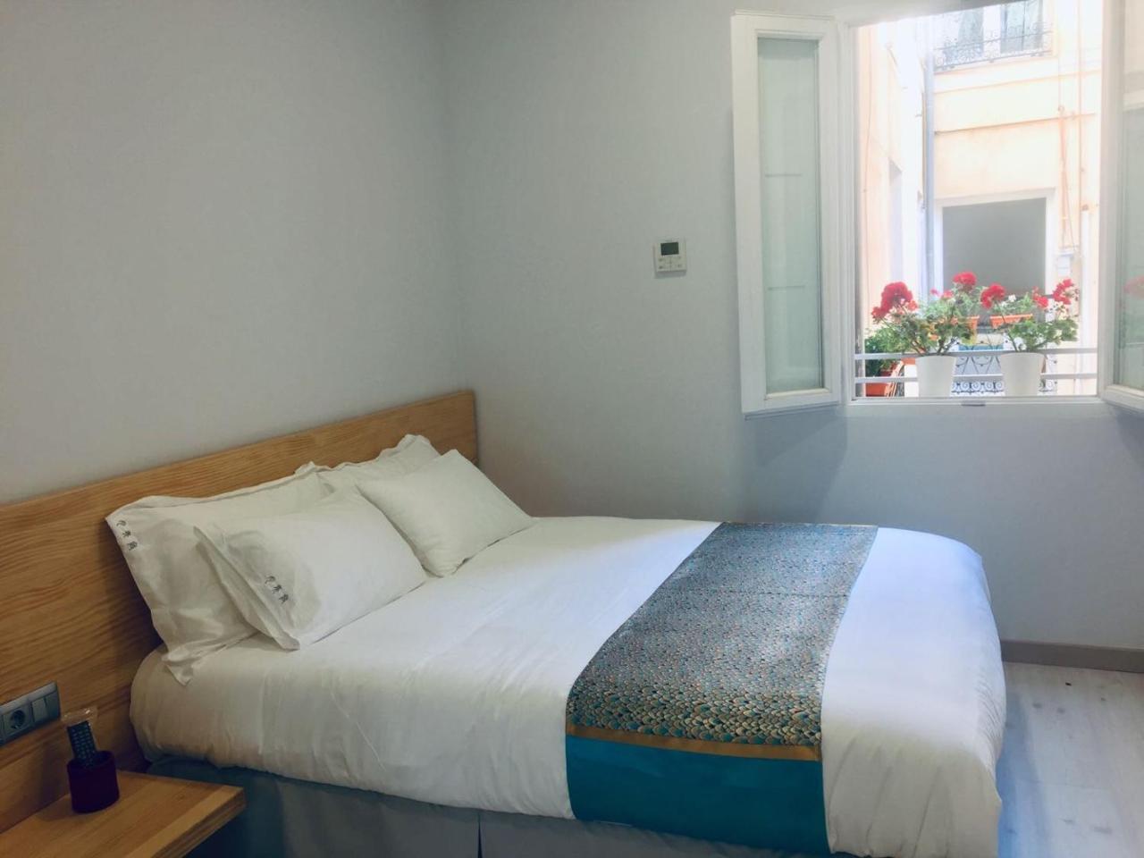 Palacio Luna Guest house 3*